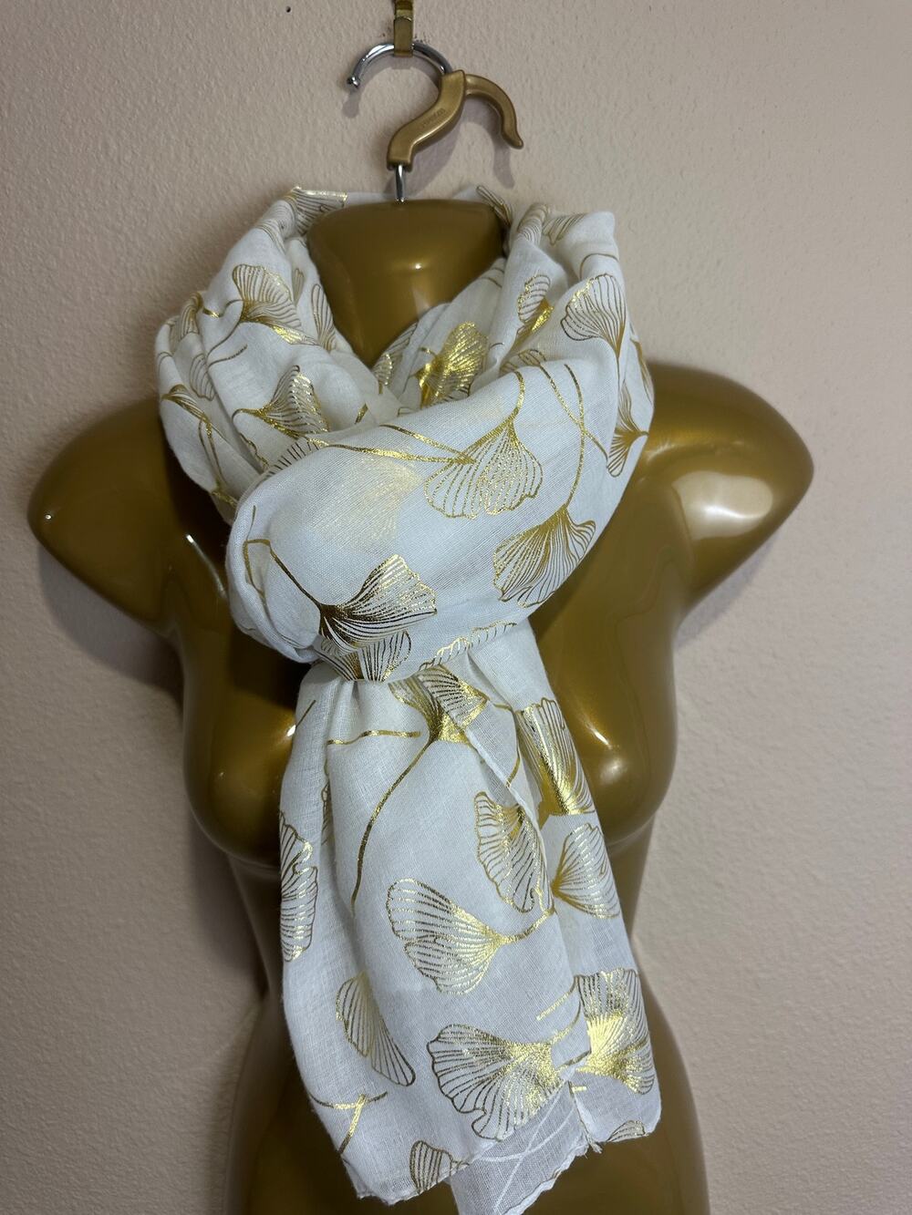 Gorgeous Ivory Gold Foil Ginkgo Leaf Print Pashmina Scarf O/S EUC